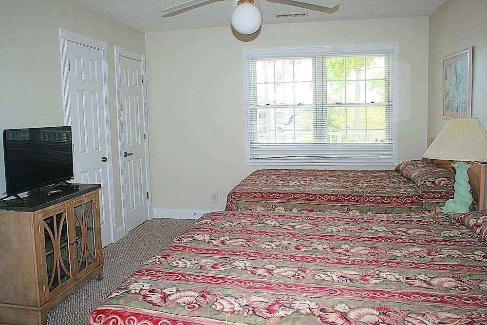 Brunswick Plantation  1 #311m 1 Bedroom Villa by RedAwning view 3