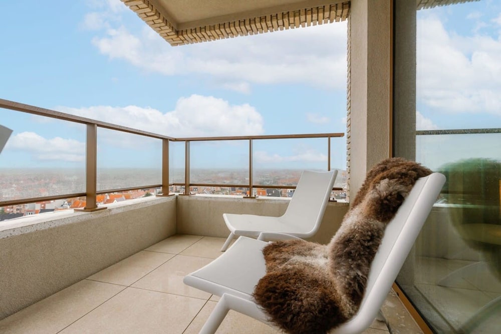 Apartment With Fantastic View Terrace and Parking
