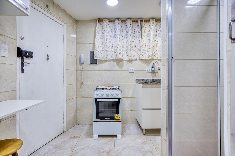 Apartamento c Fechadura Eletr Nica a 200m do Metr