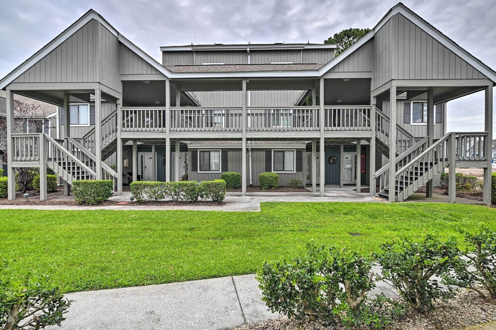Golf Colony Condo < 2 Mi to Surfside Beach! view 3