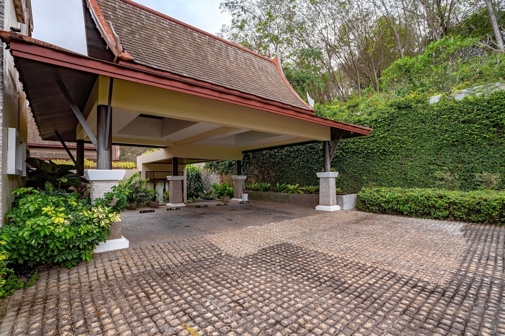 Royal Legacy Golf Villa