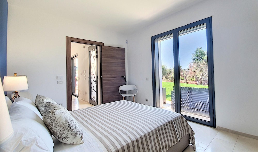Leu068 in Leuca With 3 Bedrooms and 2 Bathrooms view 3
