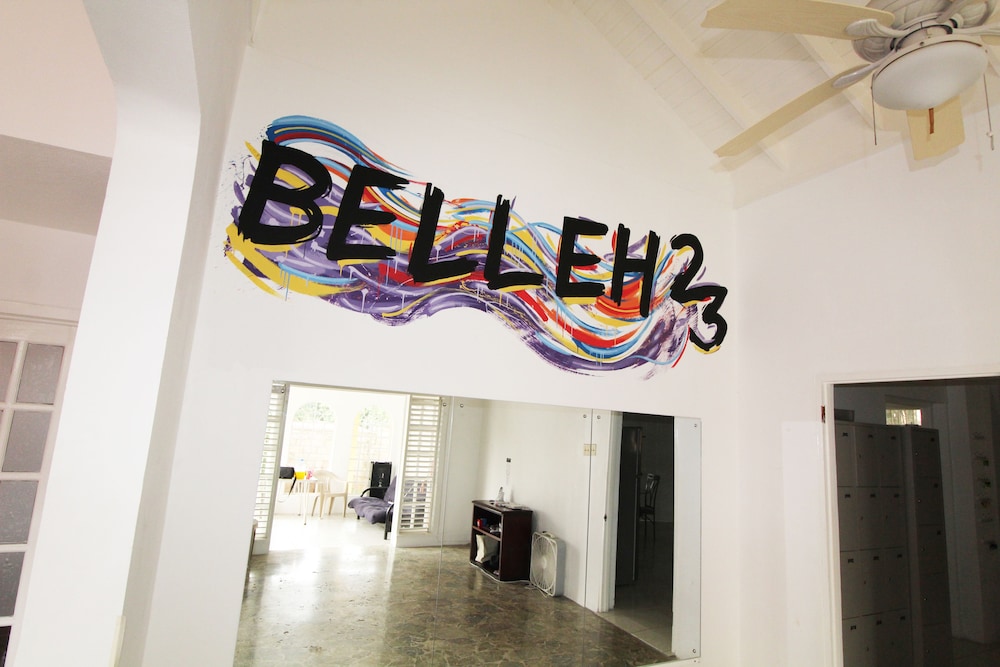 Belleh23 Kingston Creative Guesthouse view 2