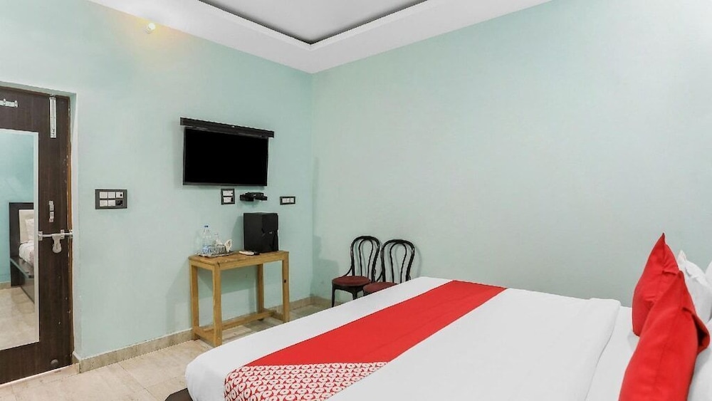 Natraj Hotel