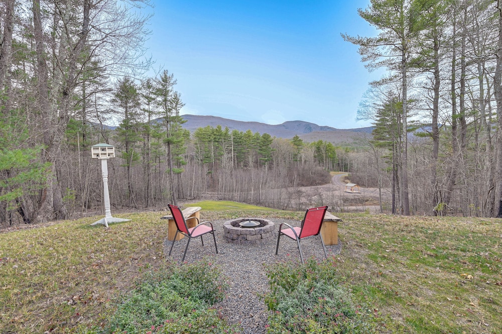 Fire Pits, Deck & Views: Catskills Home!