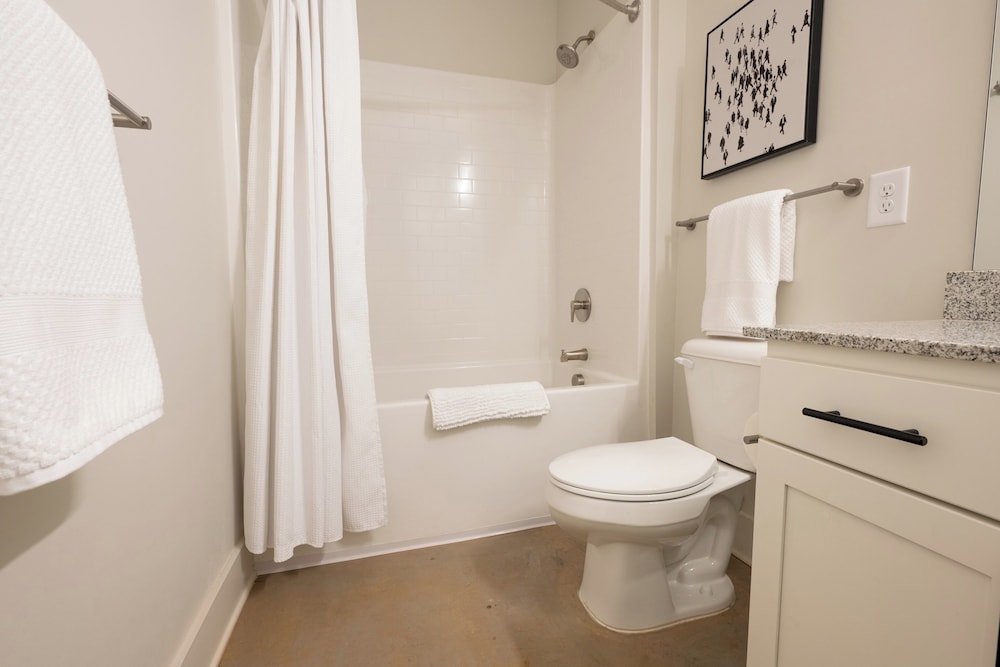 Landing Furnished Apartments - Northwest Charlotte
