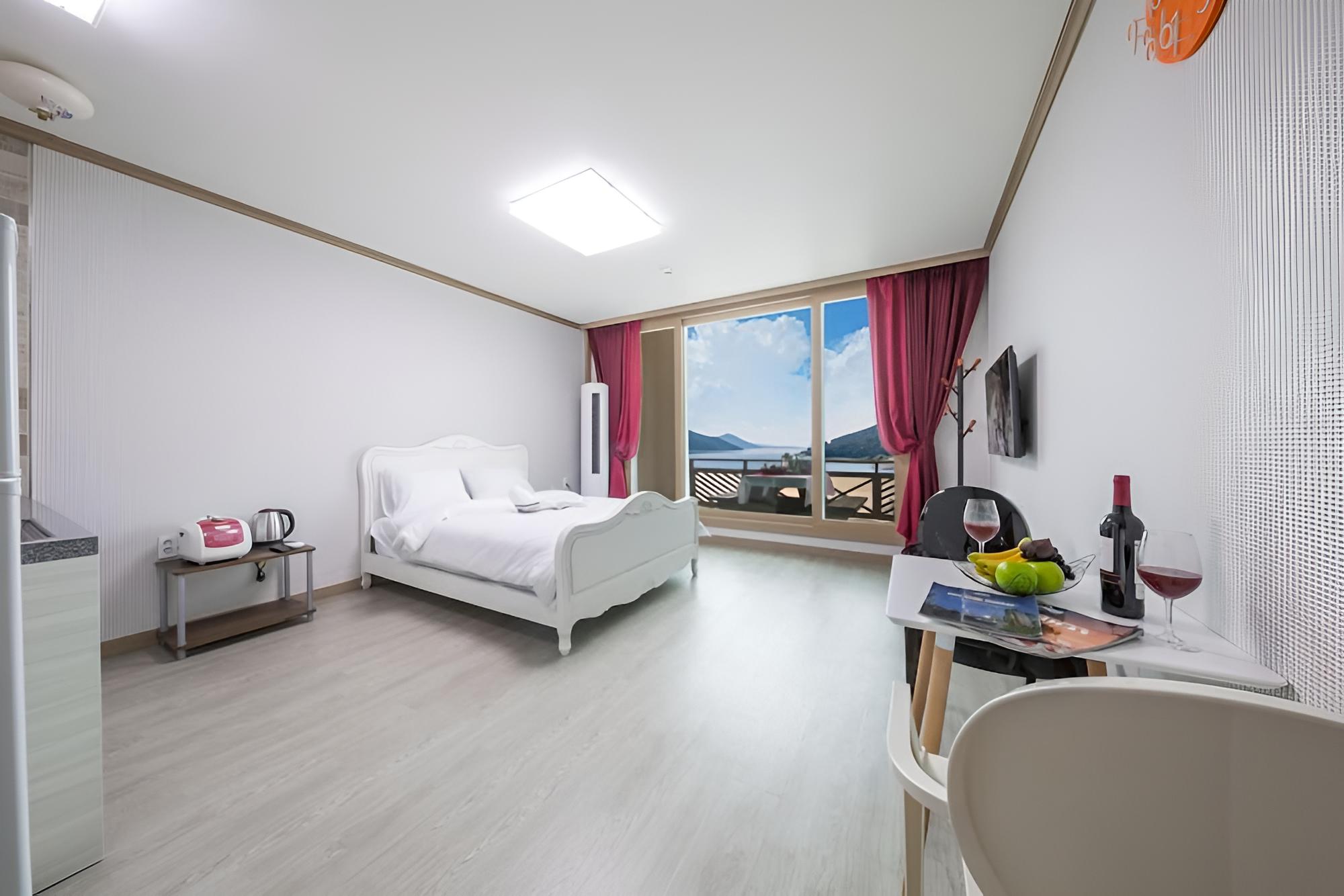 Yeosu Ailia Pension