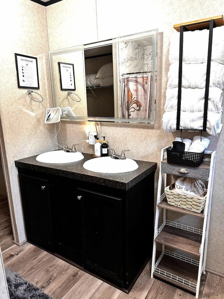 Tranquil Country Retreat Surrounded By Nature 3 Bedroom Home