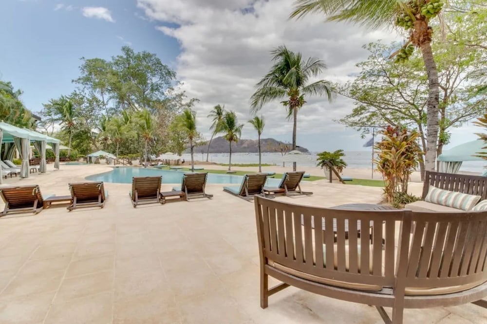 Elegant Condo in High-End Resort Community with Pool and Beach Club Access