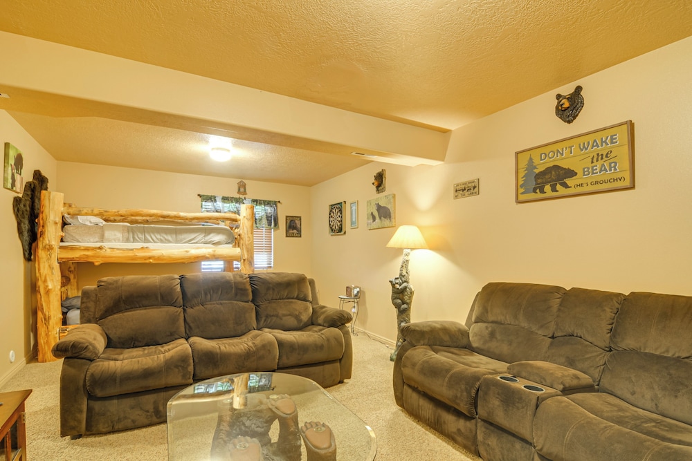 Luxe Cabin Retreat, Near Bryce & Zion Nat'l Parks!