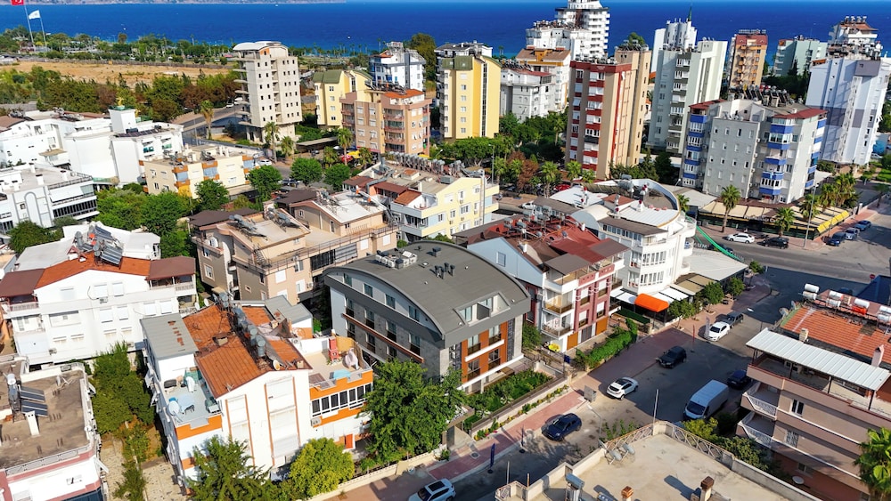 Solmare Suites
