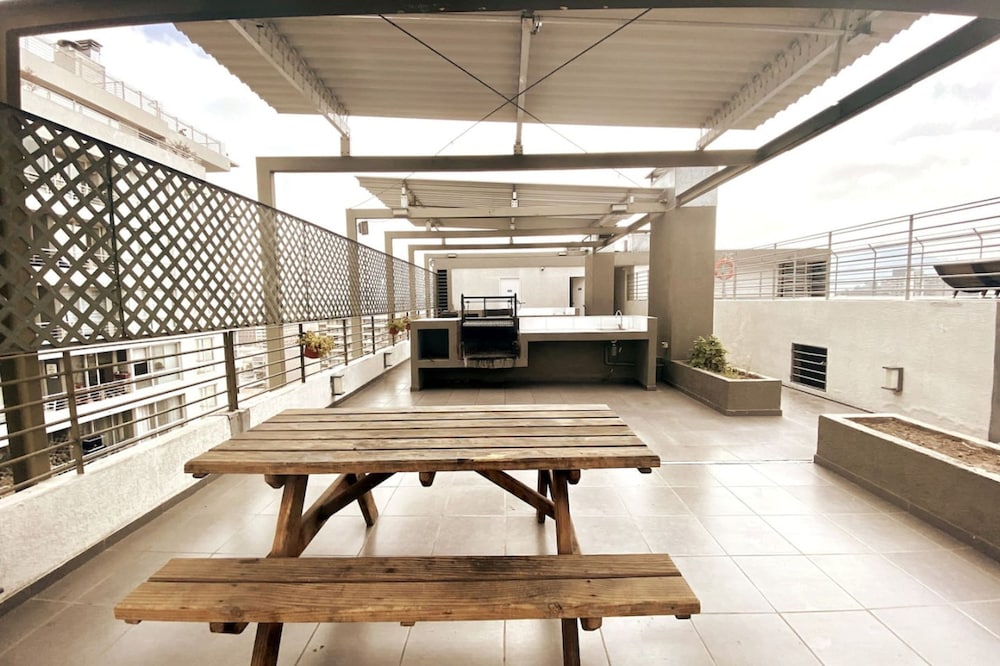 Loft Panoramic Home Office Laundry Pool Wifi