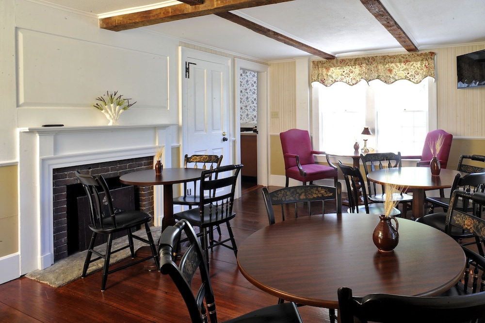 Old Sturbridge Inn and Reeder Family Lodges view 3