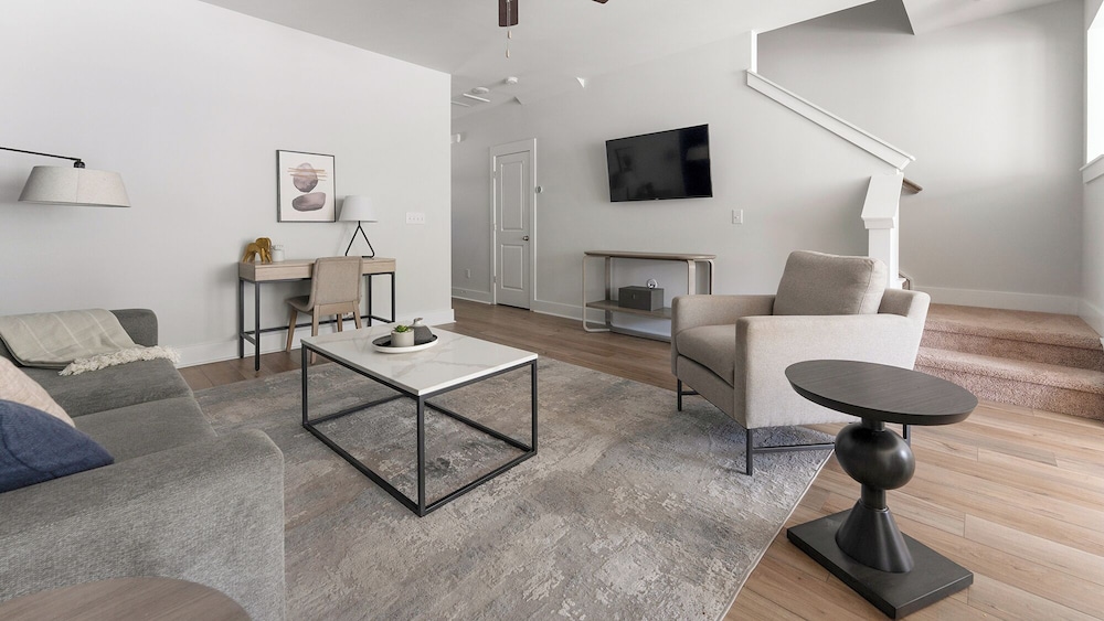 Landing Apartments Chamberlain