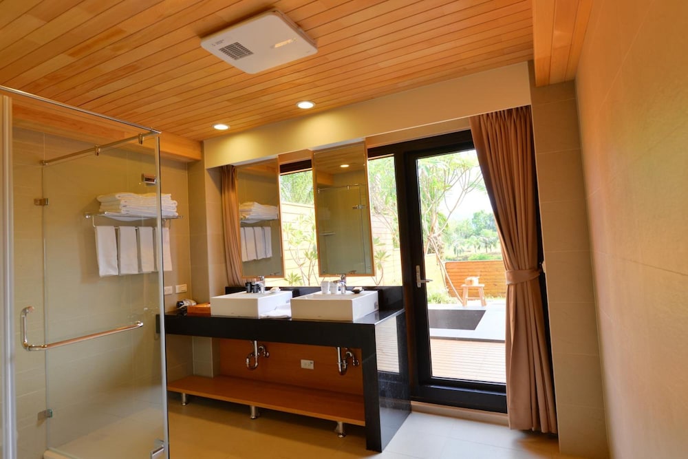 Bear Forest Villa