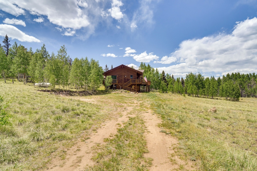 Private 5 Acres w/ Mtn Views: Park County Cabin!