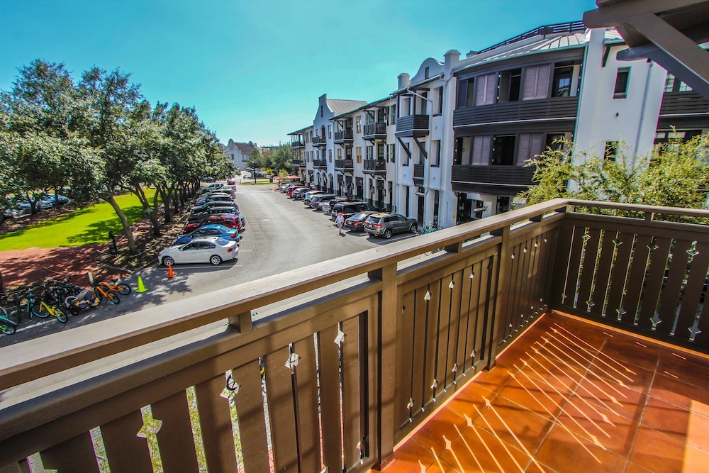 Rosemary Beach Rentals by Counts-Oakes