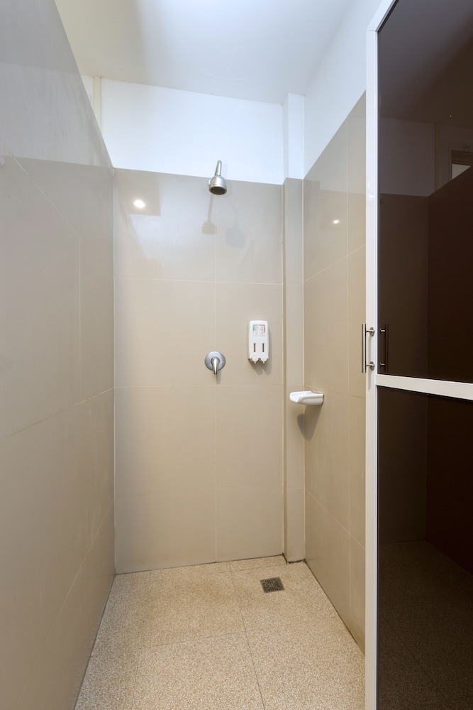 The Lantern Hostel and SPA