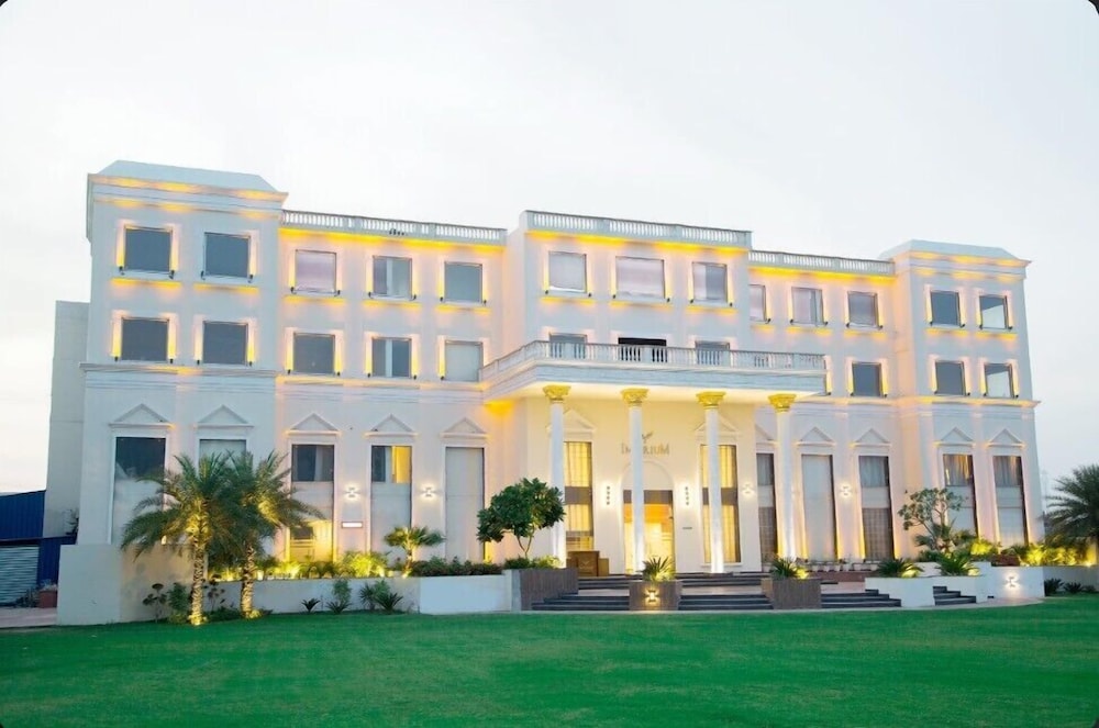 Imperium Resort