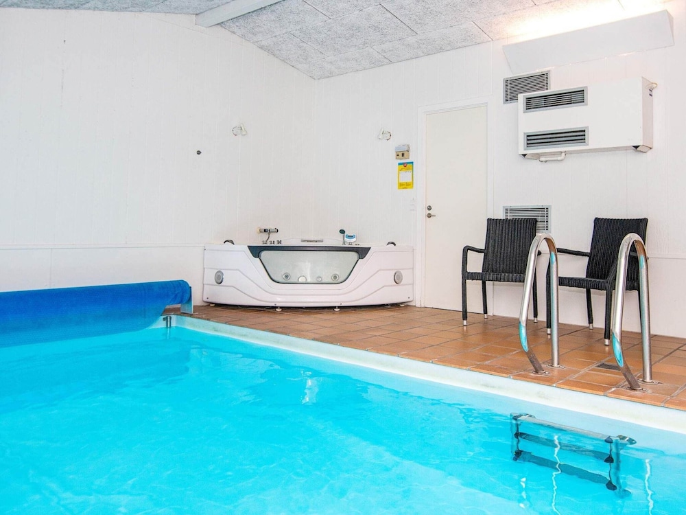 6 Person Holiday Home in Knebel view 4