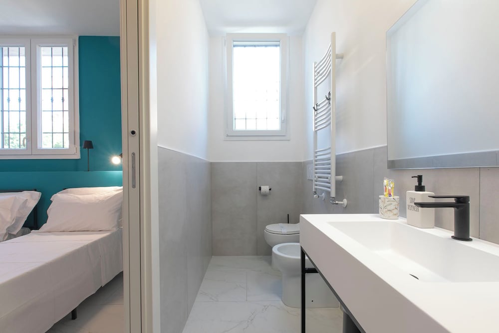 AMINA Guest House