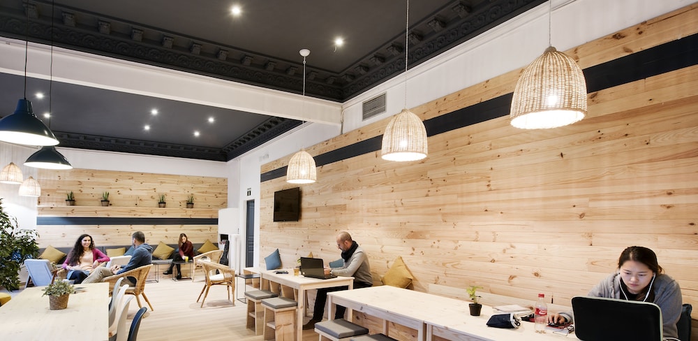 The Central House Barcelona Gracia - Hostel