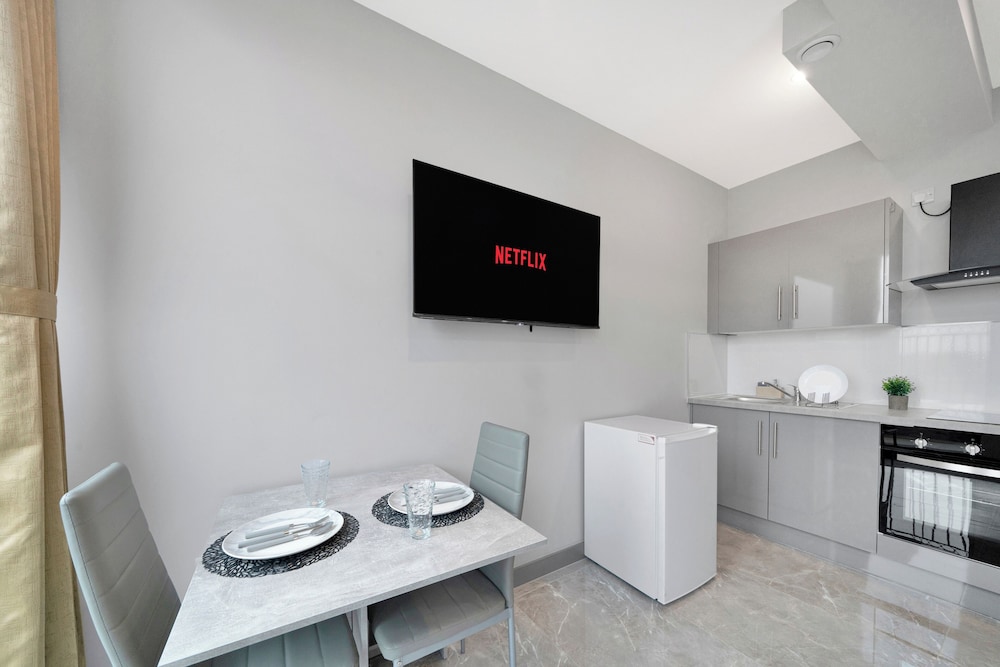 Hotel Studio Apartment in East London