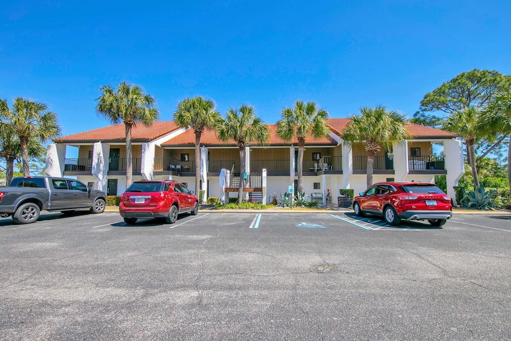 Edgewater Golf Villa 956