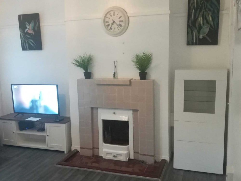 The Lambeth Apartment