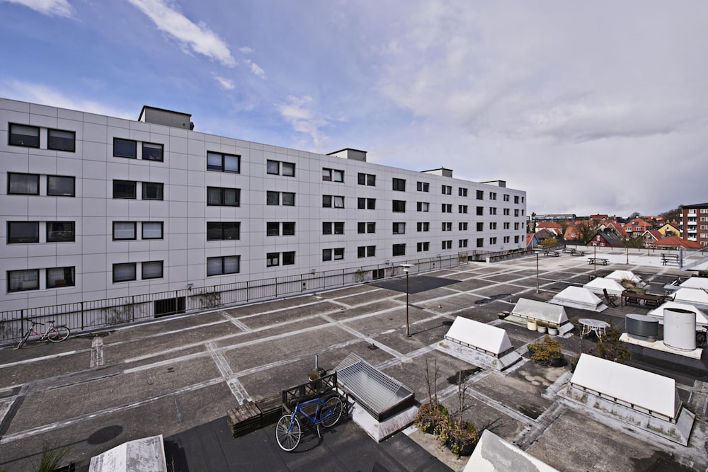 Cool 1-bed With Private Terrace view 3