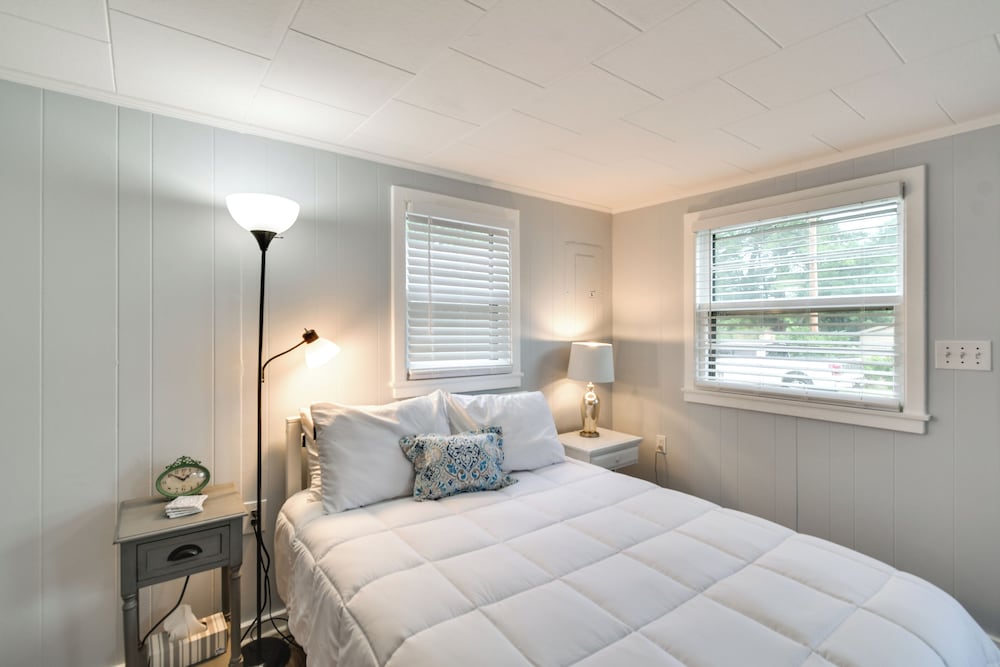Steps to Water: Houghton Lake Cottage!