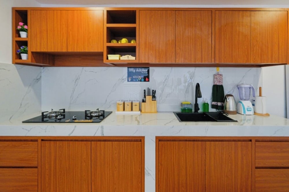 Crystal Flow Guest House & Apartment Canggu