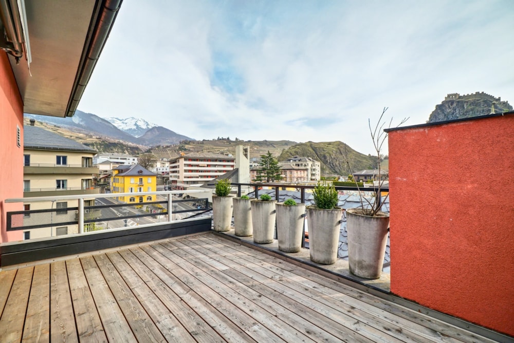 Cozy Penthouse in the old Town of Sion