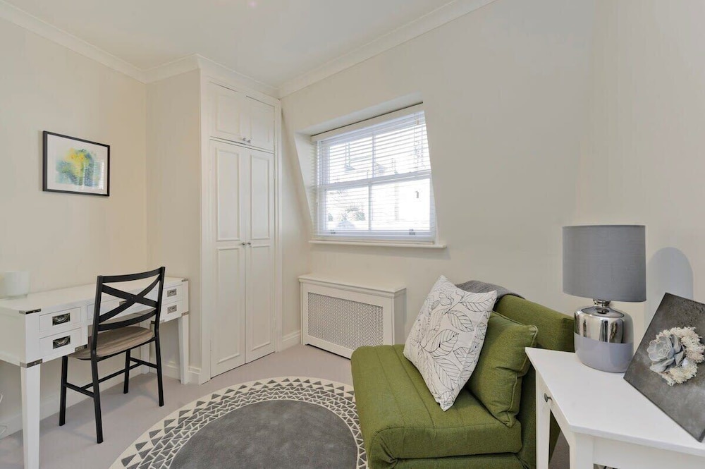 2 Bedroom Mews House, Marble Arch
