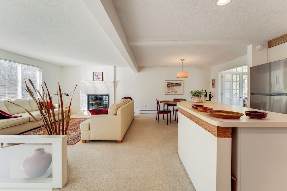1 Mi to Maine Street! Mcm-style Home in Brunswick, photo 14