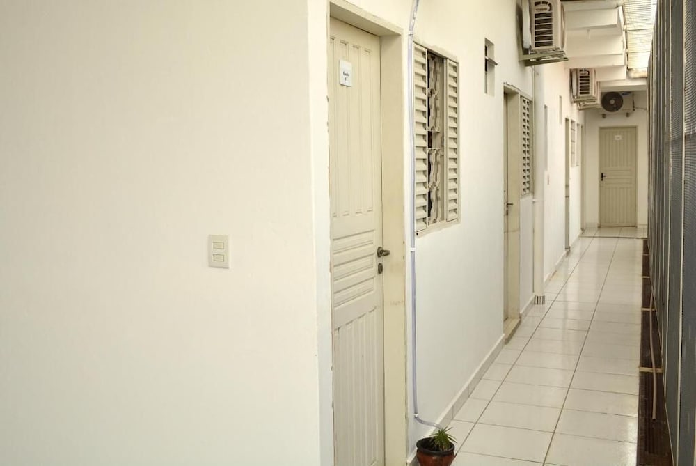 Lize Hotel-Hostel