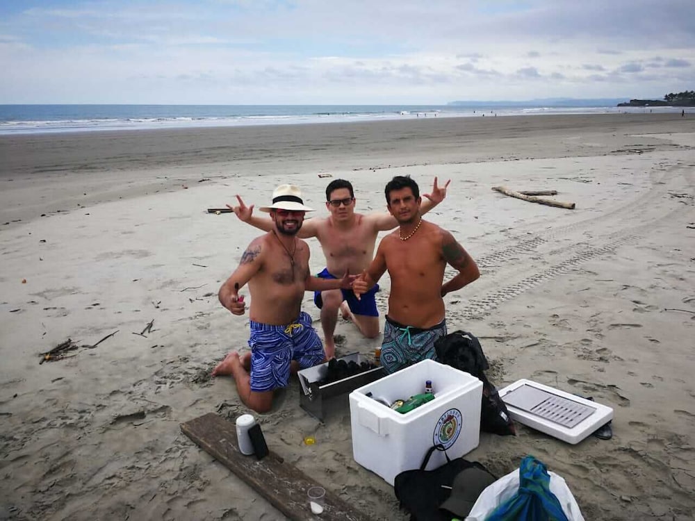La Facha Hostel Restaurant Surf