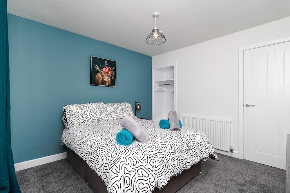 2bed House-free Parking
