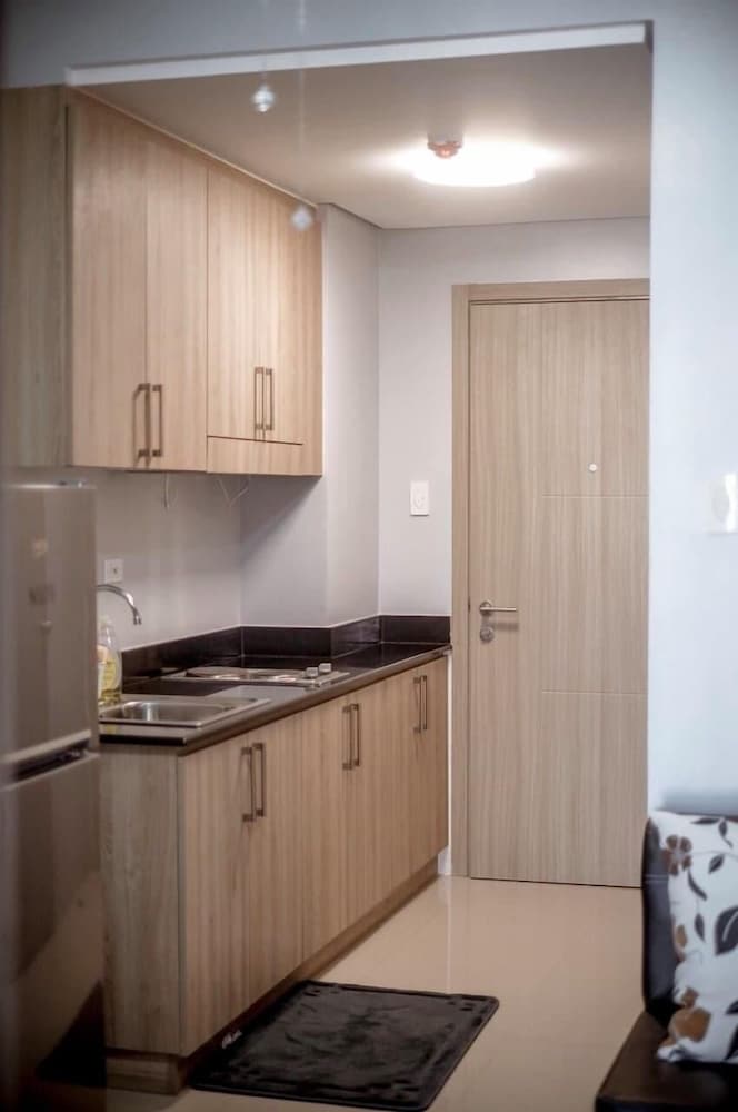 USP Suites at Shore Residences