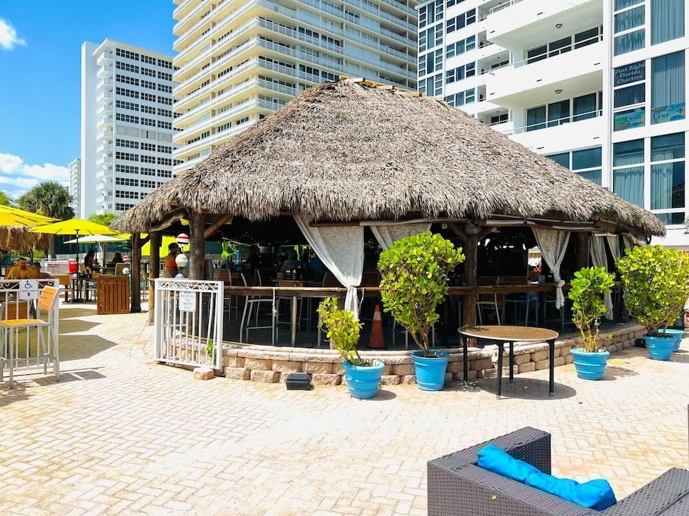 Beachfront Escape Pool Stunning Beach Views