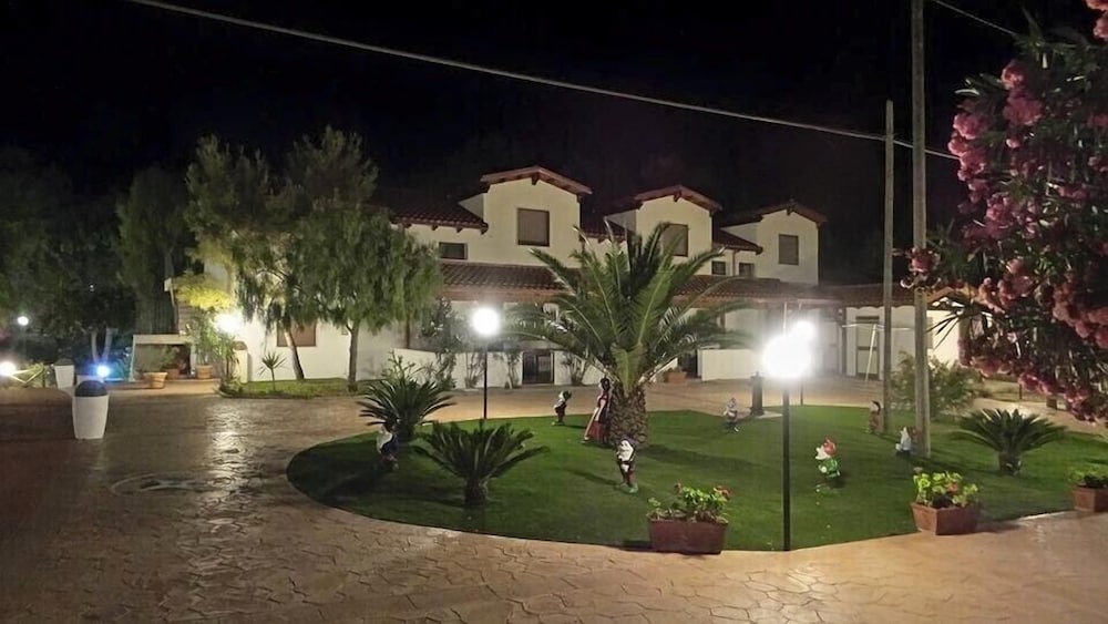 Camping Riviera Village
