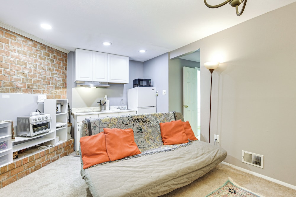 < 25 Mi to Downtown Baltimore & DC: Apt w/ Patio