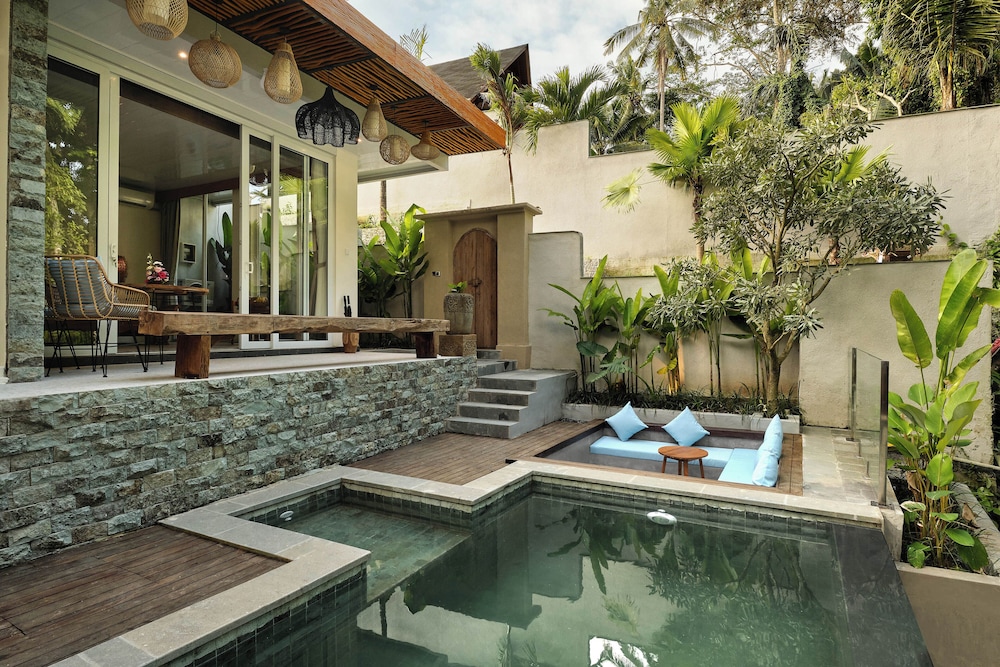 Changi Jungle Ubud Villas
