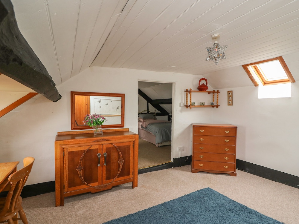 Caerau Farm House
