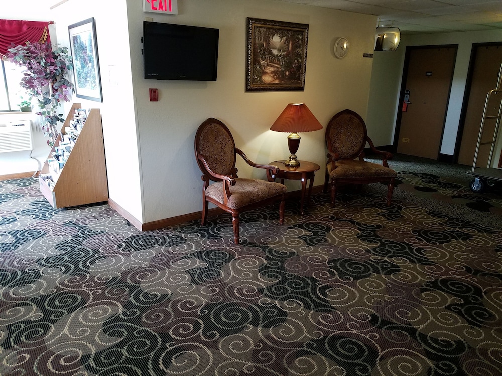 Auburn Inn view 3