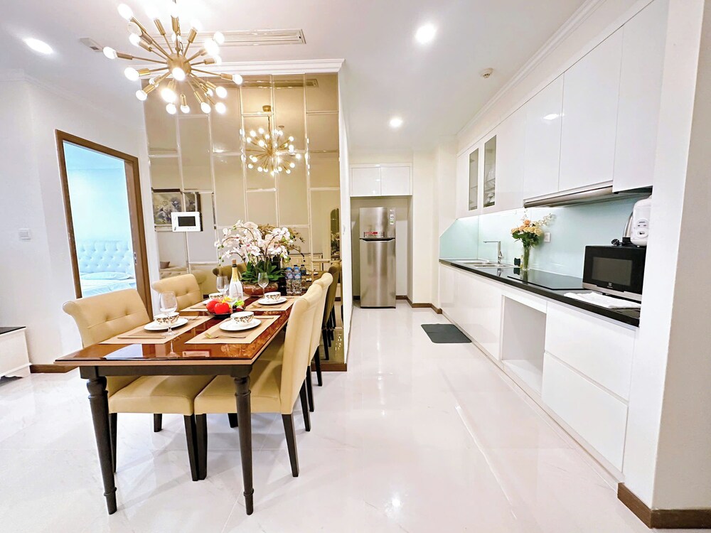 Nice Luxury Apartments Vinhome Central