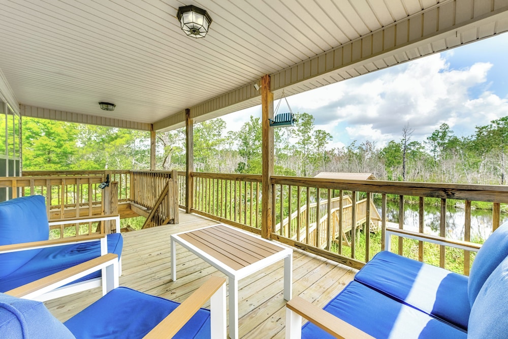 Canal-front Abode w/ Private Dock in Bay St Louis