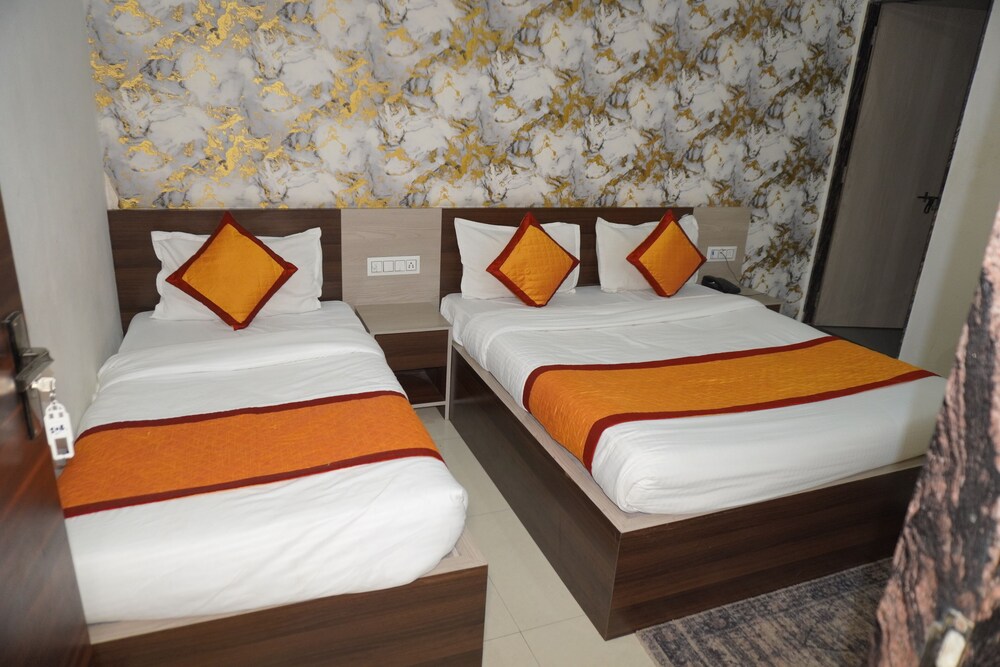 Hotel Hanuman Palace