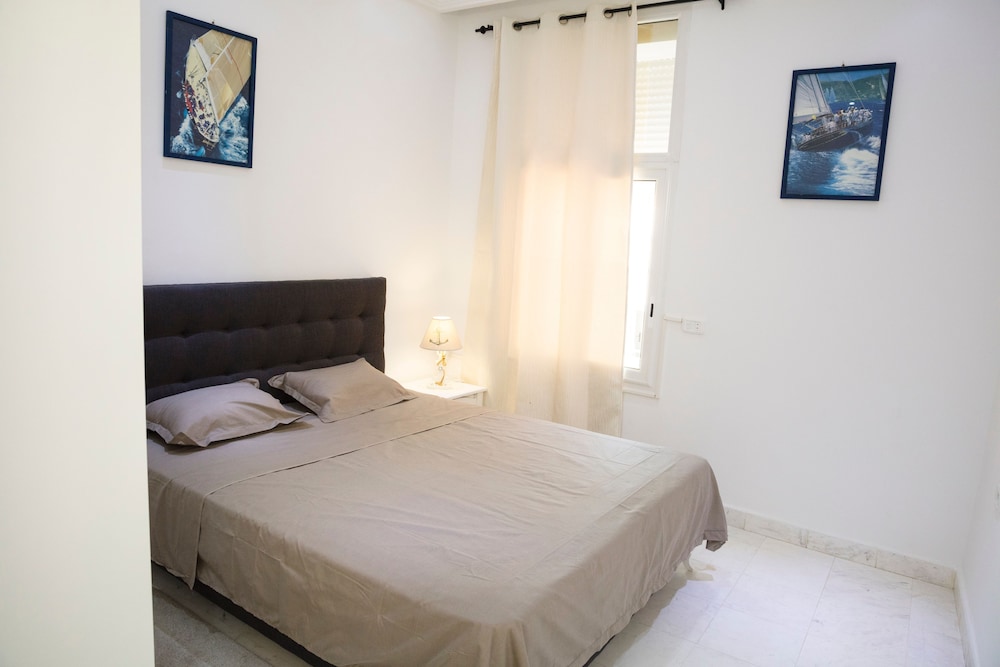 Charmin & Trendy Apartment Marsa Beach