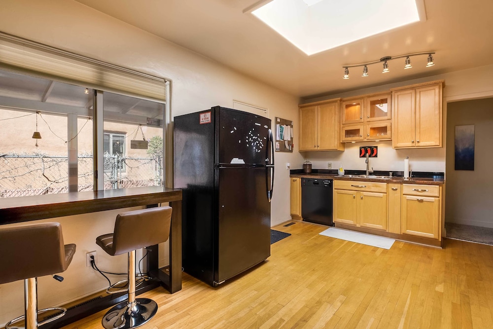 Sarasota Getaway w/ Private Pool & Backyard Oasis!